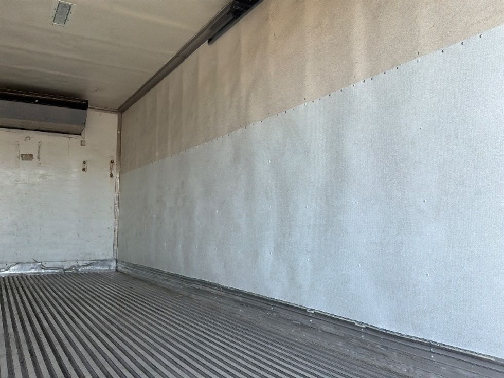 Refrigerated Truck-Light and Medium Duty Trucks-International-2020-MV607-West Sacramento-CA-143,508\n\t\tmiles-$ 55,000 - Image 12