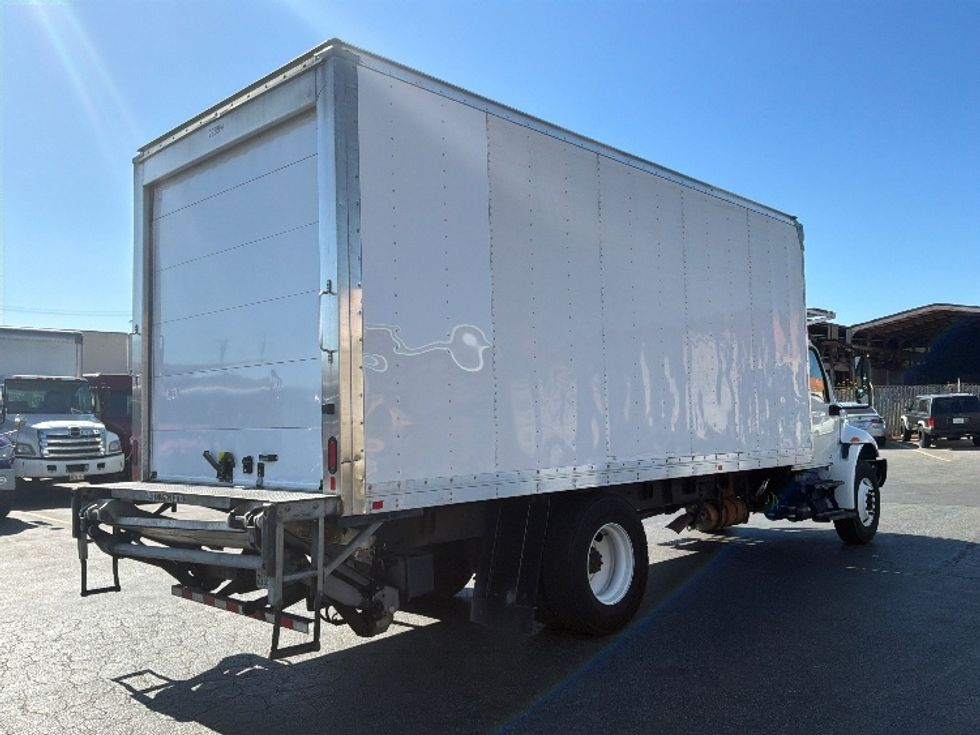 Refrigerated Truck-Light and Medium Duty Trucks-International-2020-MV607-West Sacramento-CA-143,508\n\t\tmiles-$ 55,000 - Image 13