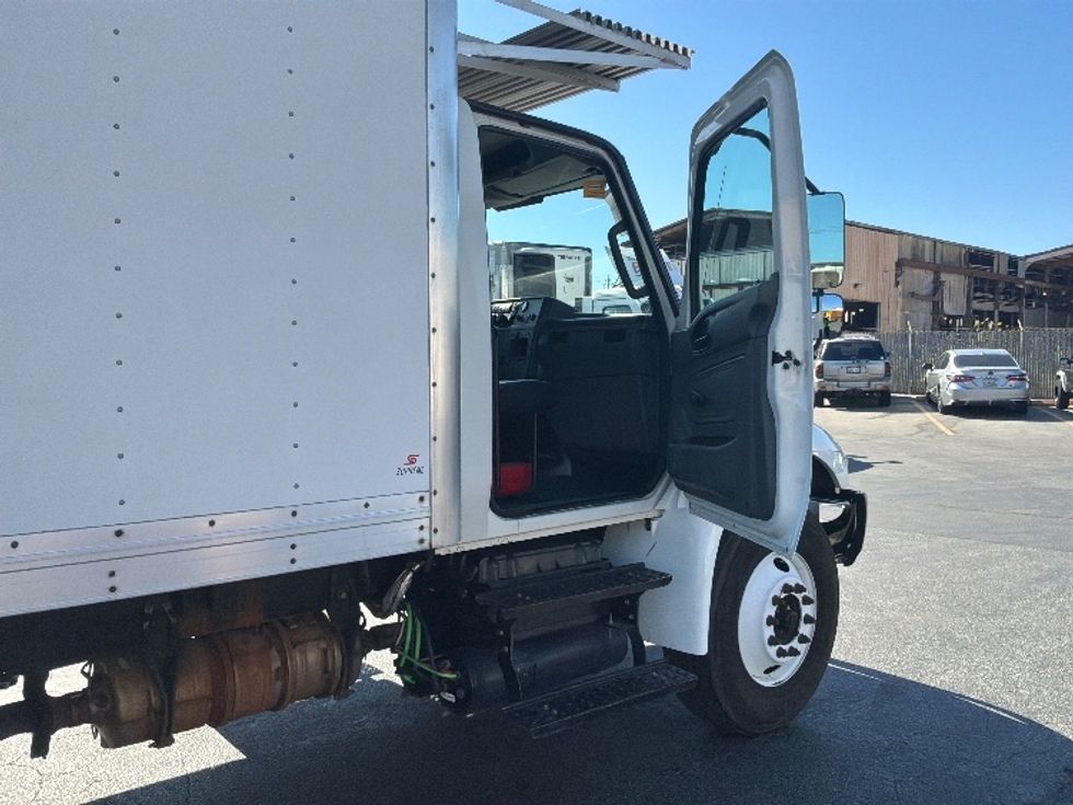 Refrigerated Truck-Light and Medium Duty Trucks-International-2020-MV607-West Sacramento-CA-143,508\n\t\tmiles-$ 55,000 - Image 20