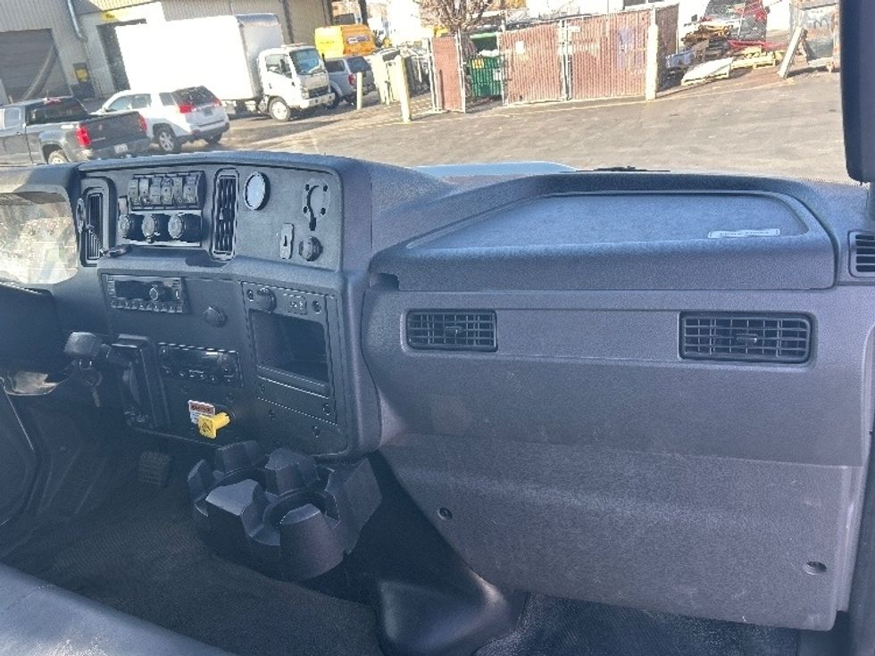 Refrigerated Truck-Light and Medium Duty Trucks-International-2020-MV607-West Sacramento-CA-174,247\n\t\tmiles-$ 60,250 - Image 21