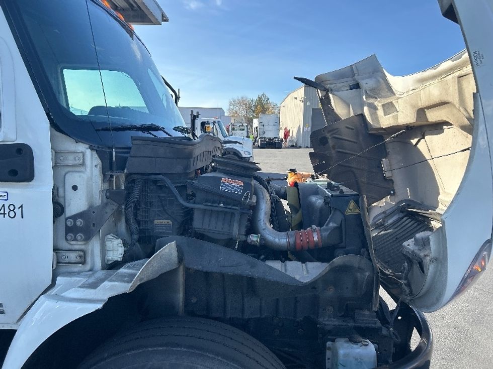 Refrigerated Truck-Light and Medium Duty Trucks-International-2020-MV607-West Sacramento-CA-174,247\n\t\tmiles-$ 60,250 - Image 23