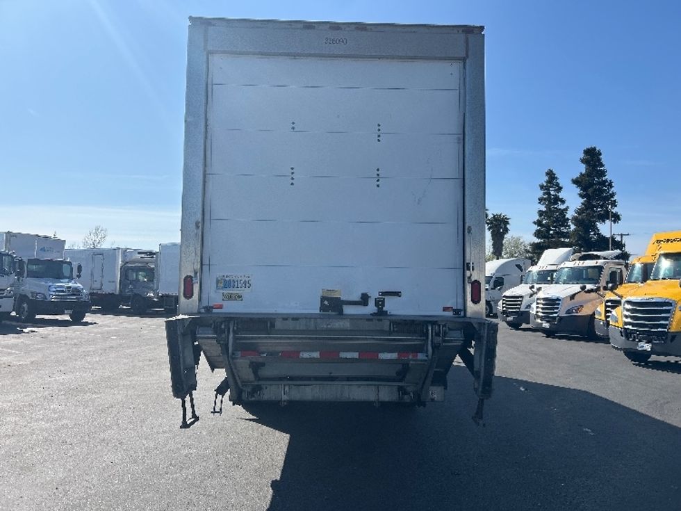 Refrigerated Truck-Light and Medium Duty Trucks-International-2020-MV607-West Sacramento-CA-190,306\n\t\tmiles-$ 62,000 - Image 7