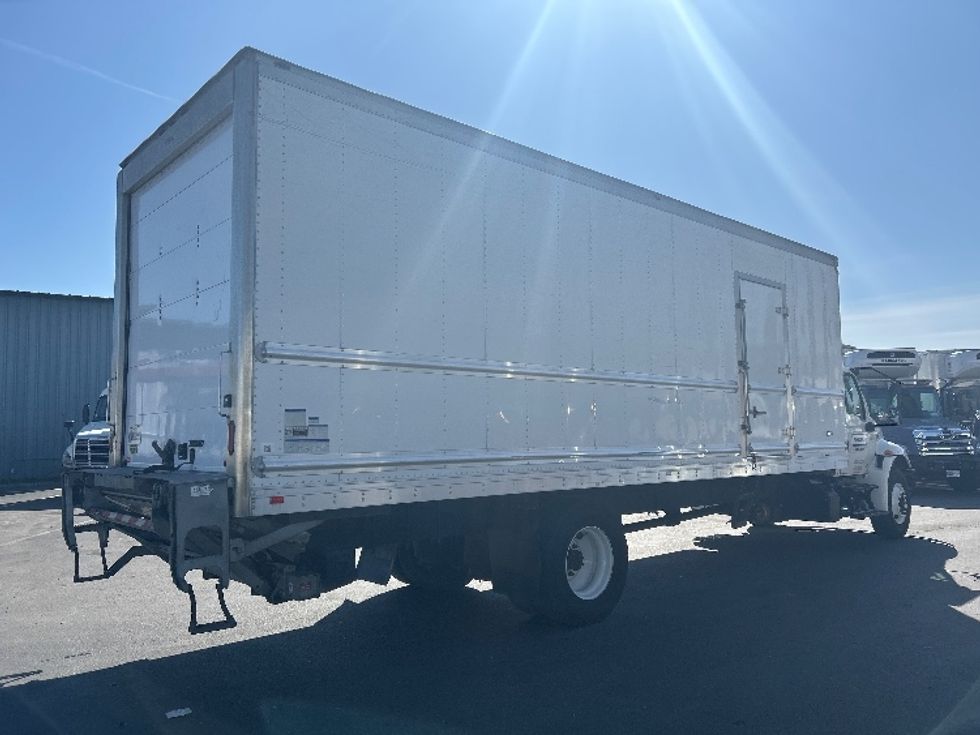 Refrigerated Truck-Light and Medium Duty Trucks-International-2020-MV607-West Sacramento-CA-190,306\n\t\tmiles-$ 62,000 - Image 13