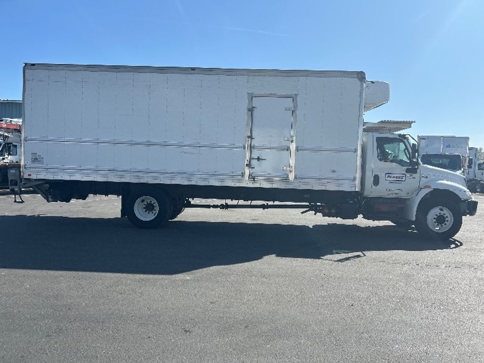 Refrigerated Truck-Light and Medium Duty Trucks-International-2020-MV607-West Sacramento-CA-190,306\n\t\tmiles-$ 62,000 - Image 15