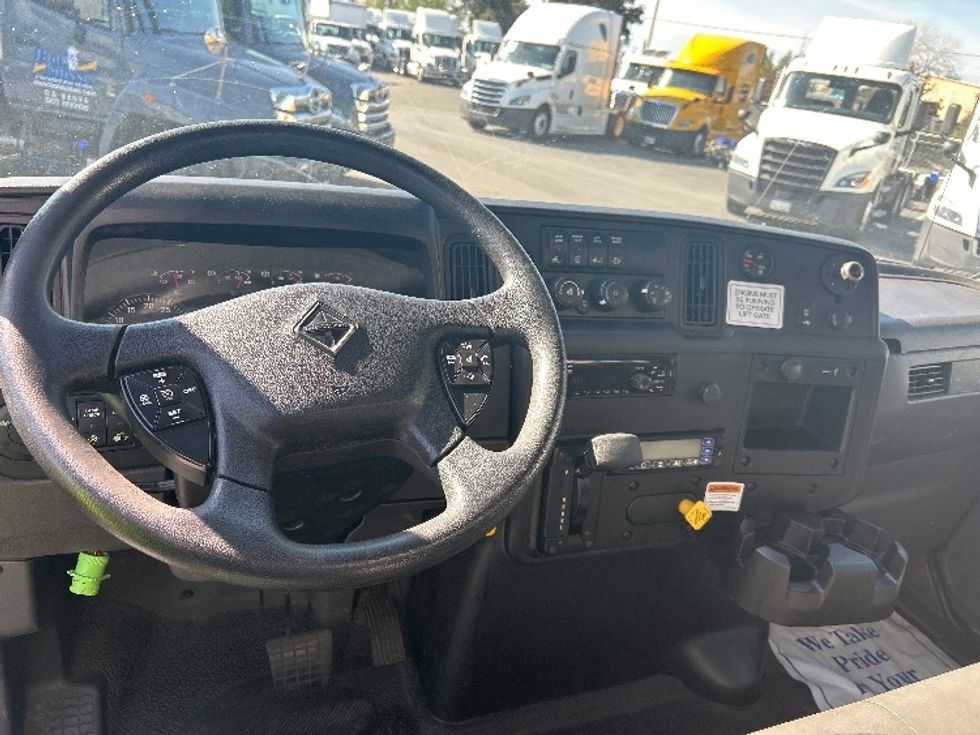 Refrigerated Truck-Light and Medium Duty Trucks-International-2020-MV607-West Sacramento-CA-190,306\n\t\tmiles-$ 62,000 - Image 18