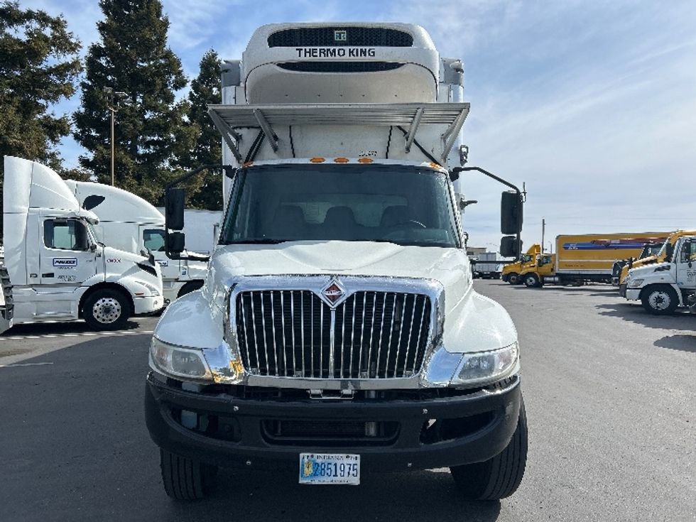 Refrigerated Truck-Light and Medium Duty Trucks-International-2020-MV607-West Sacramento-CA-217,984\n\t\tmiles-$ 62,250 - Image 2