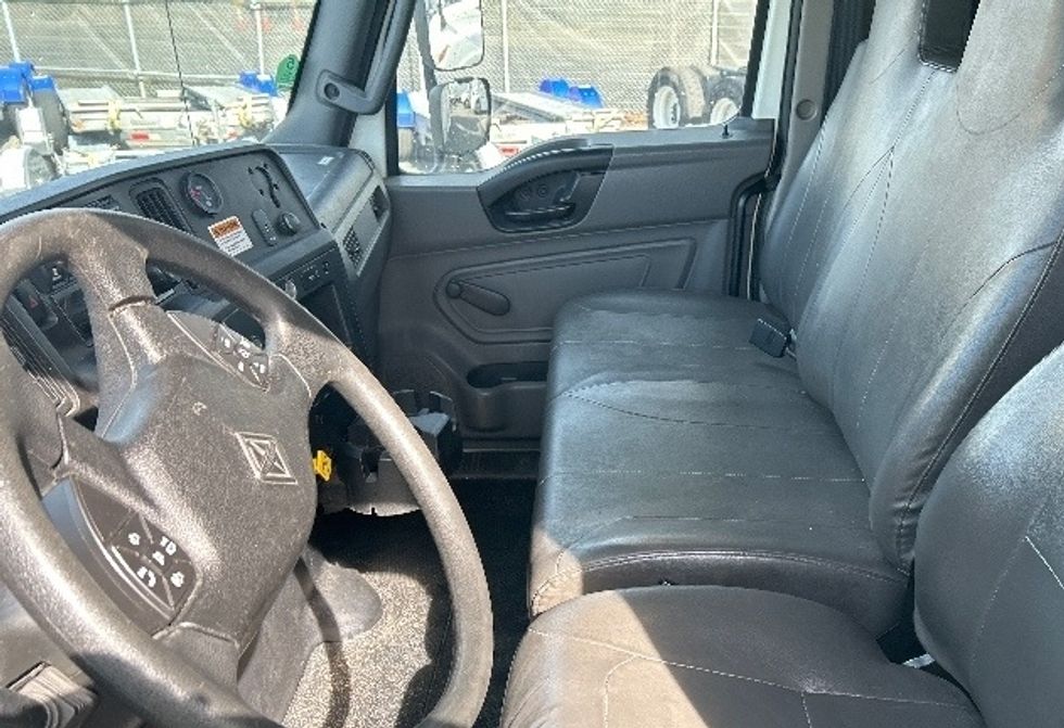Refrigerated Truck-Light and Medium Duty Trucks-International-2020-MV607-West Sacramento-CA-217,984\n\t\tmiles-$ 62,250 - Image 19