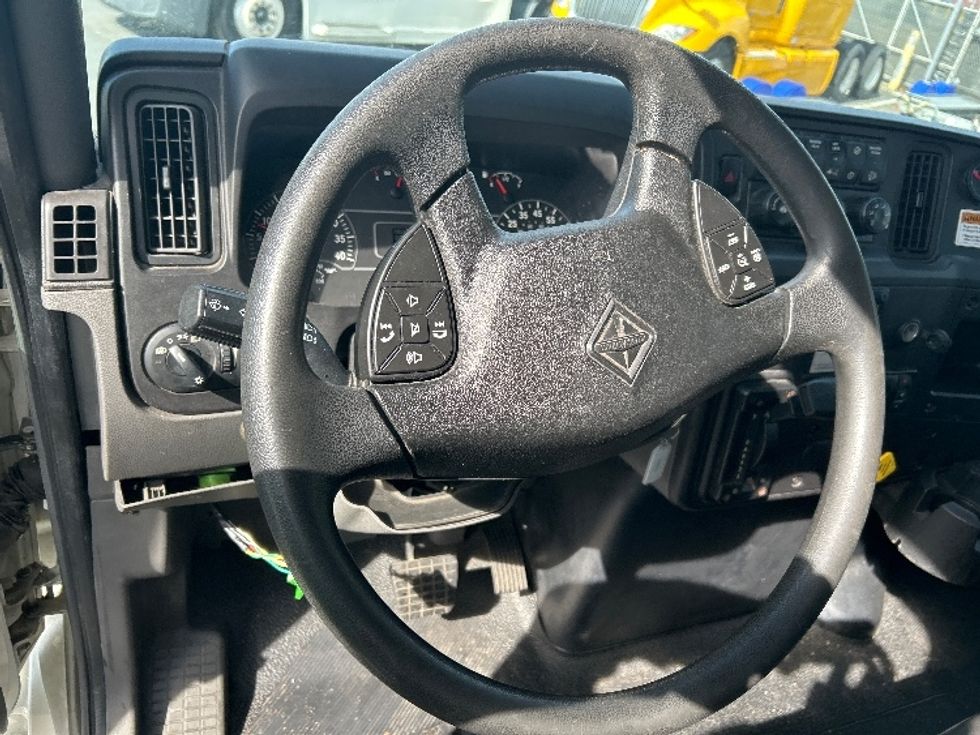 Refrigerated Truck-Light and Medium Duty Trucks-International-2020-MV607-West Sacramento-CA-217,984\n\t\tmiles-$ 62,250 - Image 17