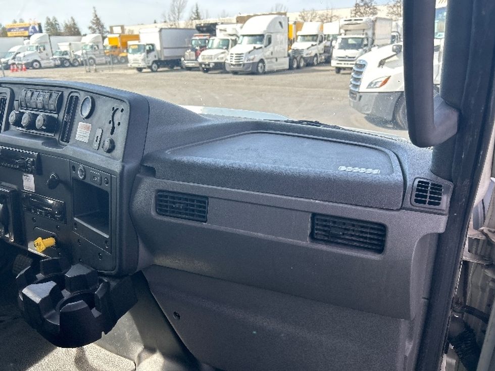 Refrigerated Truck-Light and Medium Duty Trucks-International-2020-MV607-West Sacramento-CA-217,984\n\t\tmiles-$ 62,250 - Image 21