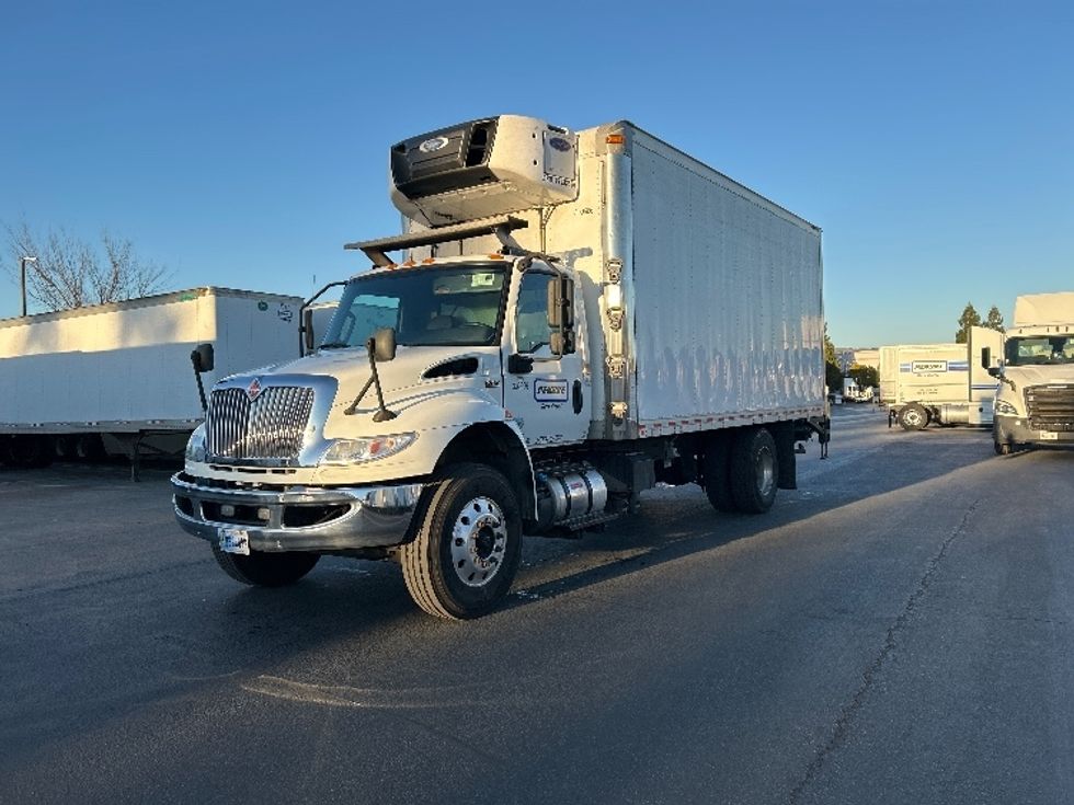 Refrigerated Truck-Light and Medium Duty Trucks-International-2020-MV607-West Sacramento-CA-218,299\n\t\tmiles-$ 56,000 - Image 3