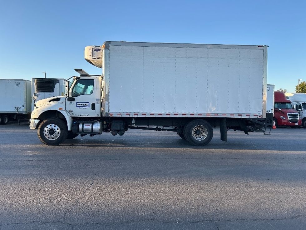 Refrigerated Truck-Light and Medium Duty Trucks-International-2020-MV607-West Sacramento-CA-218,299\n\t\tmiles-$ 56,000 - Image 4