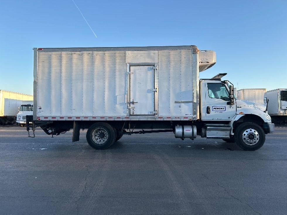 Refrigerated Truck-Light and Medium Duty Trucks-International-2020-MV607-West Sacramento-CA-218,299\n\t\tmiles-$ 56,000 - Image 15