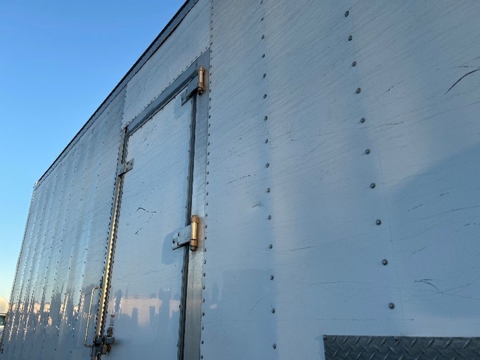 Refrigerated Truck-Light and Medium Duty Trucks-International-2020-MV607-West Sacramento-CA-218,299\n\t\tmiles-$ 56,000 - Image 27
