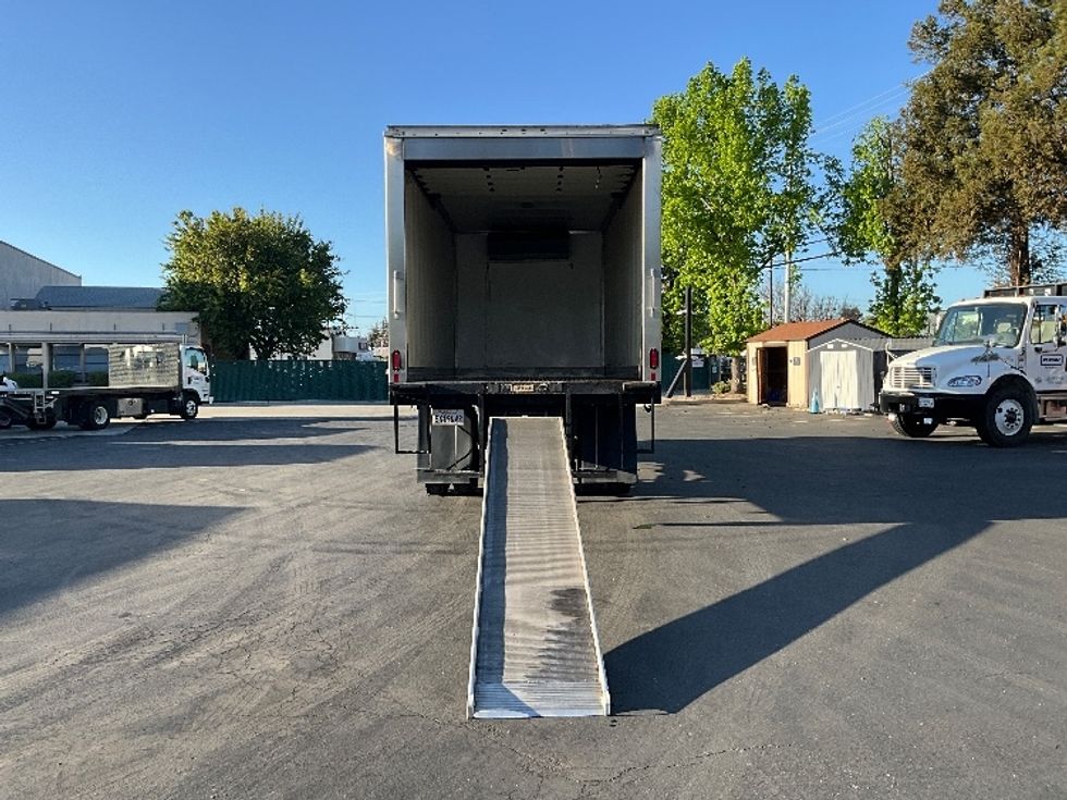 Refrigerated Truck-Light and Medium Duty Trucks-International-2020-MV607-West Sacramento-CA-252,312\n\t\tmiles-$ 35,750 - Image 9