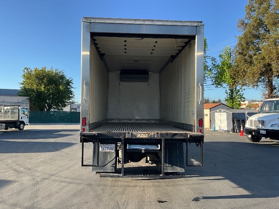 Refrigerated Truck-Light and Medium Duty Trucks-International-2020-MV607-West Sacramento-CA-252,312\n\t\tmiles-$ 35,750 - Image 8
