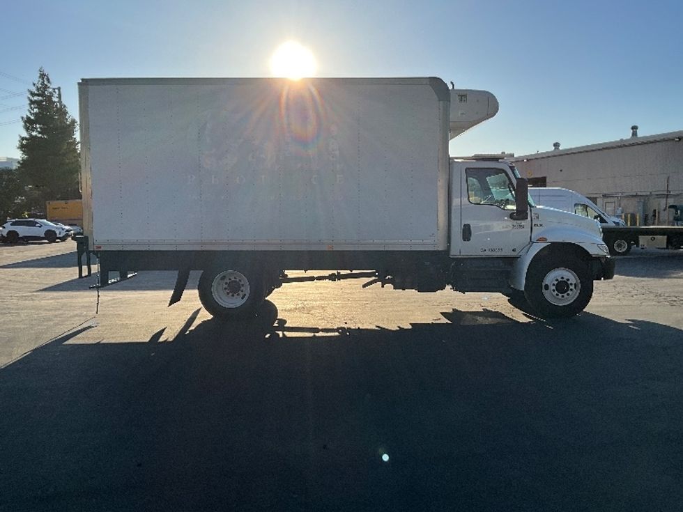 Refrigerated Truck-Light and Medium Duty Trucks-International-2020-MV607-West Sacramento-CA-252,312\n\t\tmiles-$ 35,750 - Image 15