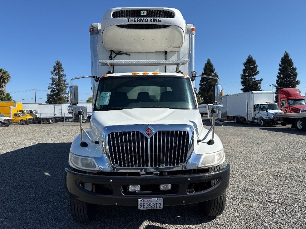 Refrigerated Truck-Light and Medium Duty Trucks-International-2020-MV607-West Sacramento-CA-319,657\n\t\tmiles-$ 26,500 - Image 2