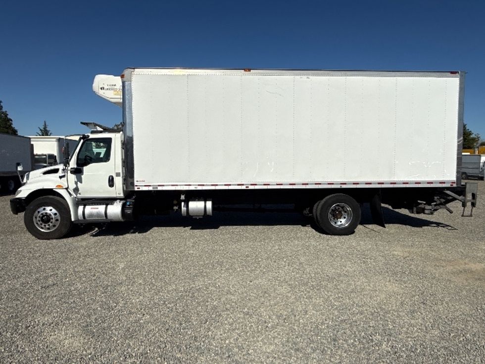 Refrigerated Truck-Light and Medium Duty Trucks-International-2020-MV607-West Sacramento-CA-319,657\n\t\tmiles-$ 26,500 - Image 4