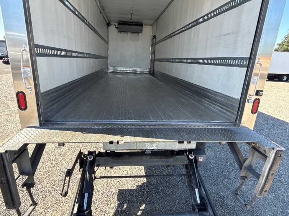 Refrigerated Truck-Light and Medium Duty Trucks-International-2020-MV607-West Sacramento-CA-319,657\n\t\tmiles-$ 26,500 - Image 10