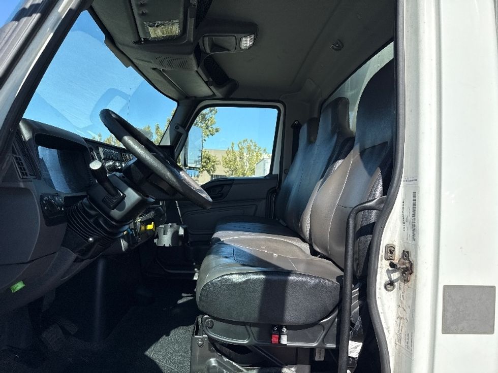 Refrigerated Truck-Light and Medium Duty Trucks-International-2020-MV607-West Sacramento-CA-319,657\n\t\tmiles-$ 26,500 - Image 17