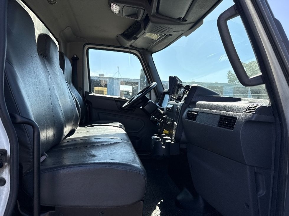 Refrigerated Truck-Light and Medium Duty Trucks-International-2020-MV607-West Sacramento-CA-319,657\n\t\tmiles-$ 26,500 - Image 20