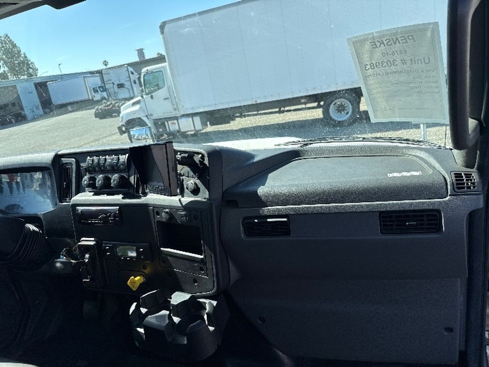Refrigerated Truck-Light and Medium Duty Trucks-International-2020-MV607-West Sacramento-CA-319,657\n\t\tmiles-$ 26,500 - Image 21