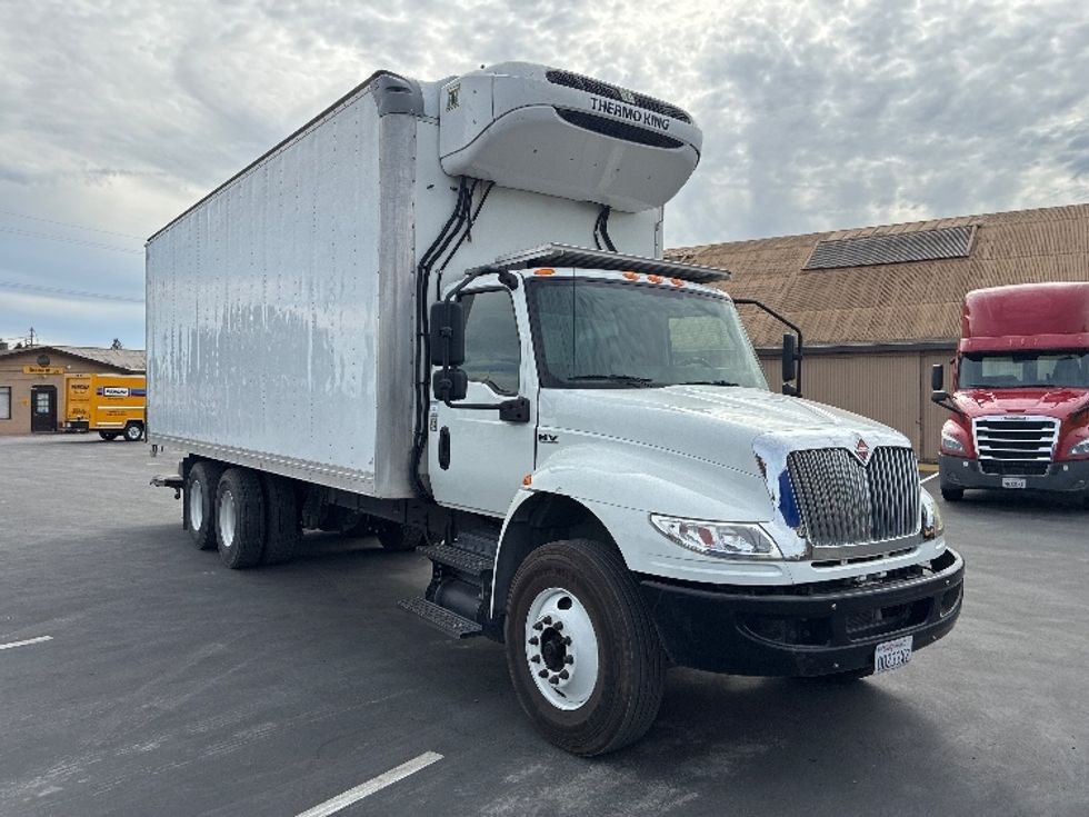 Refrigerated Truck-Light and Medium Duty Trucks-International-2020-MV607-West Sacramento-CA-55,532\n\t\tmiles-$ 77,000 - Image 1