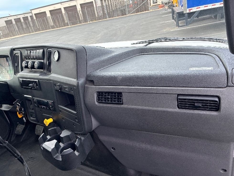Refrigerated Truck-Light and Medium Duty Trucks-International-2020-MV607-West Sacramento-CA-55,532\n\t\tmiles-$ 77,000 - Image 21