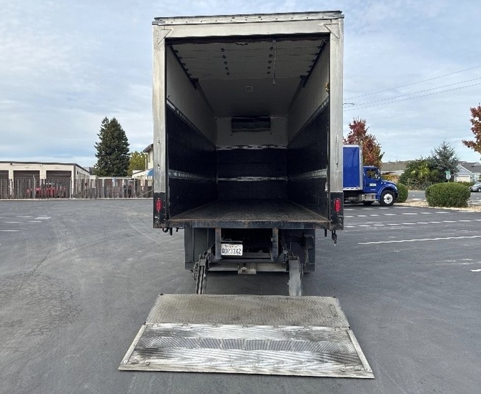 Refrigerated Truck-Light and Medium Duty Trucks-International-2020-MV607-West Sacramento-CA-55,532\n\t\tmiles-$ 77,000 - Image 8