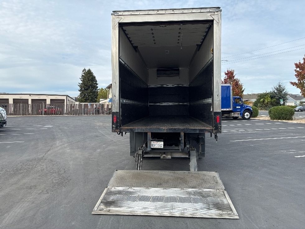 Refrigerated Truck-Light and Medium Duty Trucks-International-2020-MV607-West Sacramento-CA-55,532\n\t\tmiles-$ 77,000 - Image 9