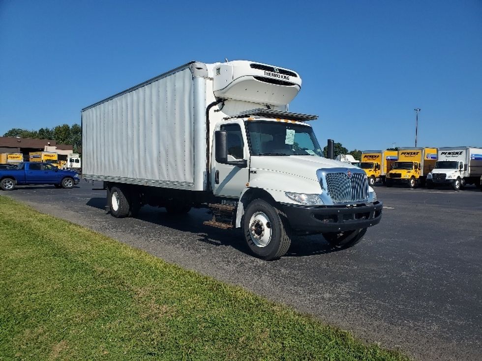 Refrigerated Truck-Light and Medium Duty Trucks-International-2020-MV607-White Deer-PA-140,032\n\t\tmiles-$ 52,000 - Image 1