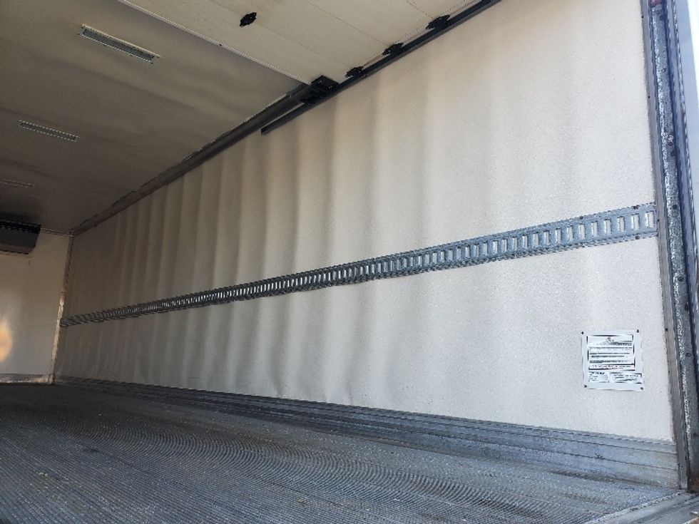 Refrigerated Truck-Light and Medium Duty Trucks-International-2020-MV607-White Deer-PA-140,032\n\t\tmiles-$ 52,000 - Image 11