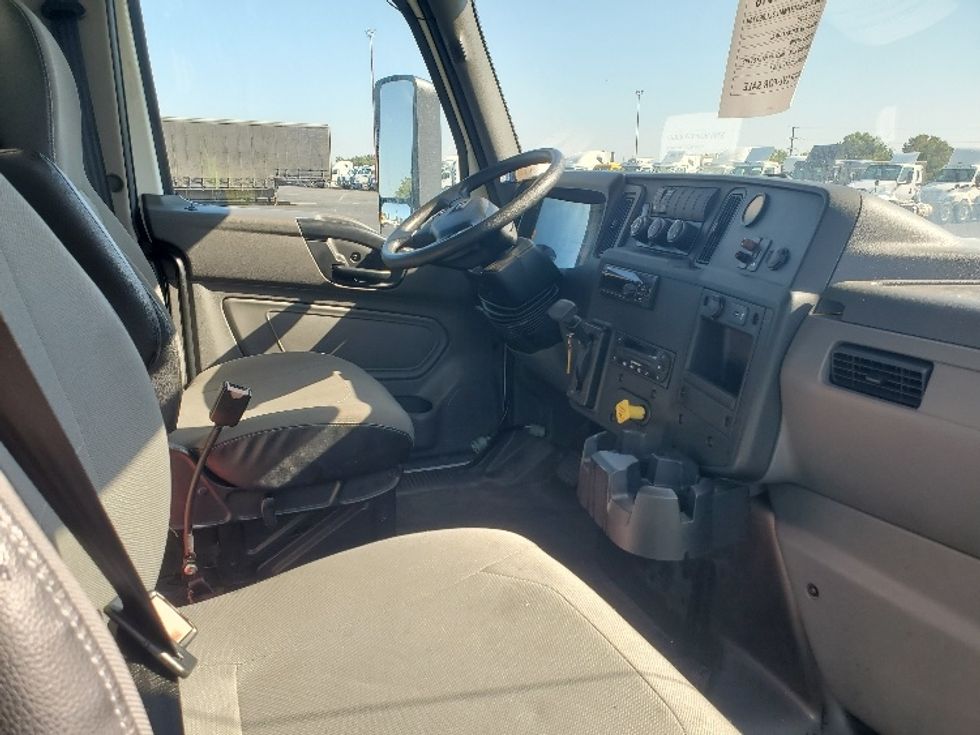 Refrigerated Truck-Light and Medium Duty Trucks-International-2020-MV607-White Deer-PA-140,032\n\t\tmiles-$ 52,000 - Image 21