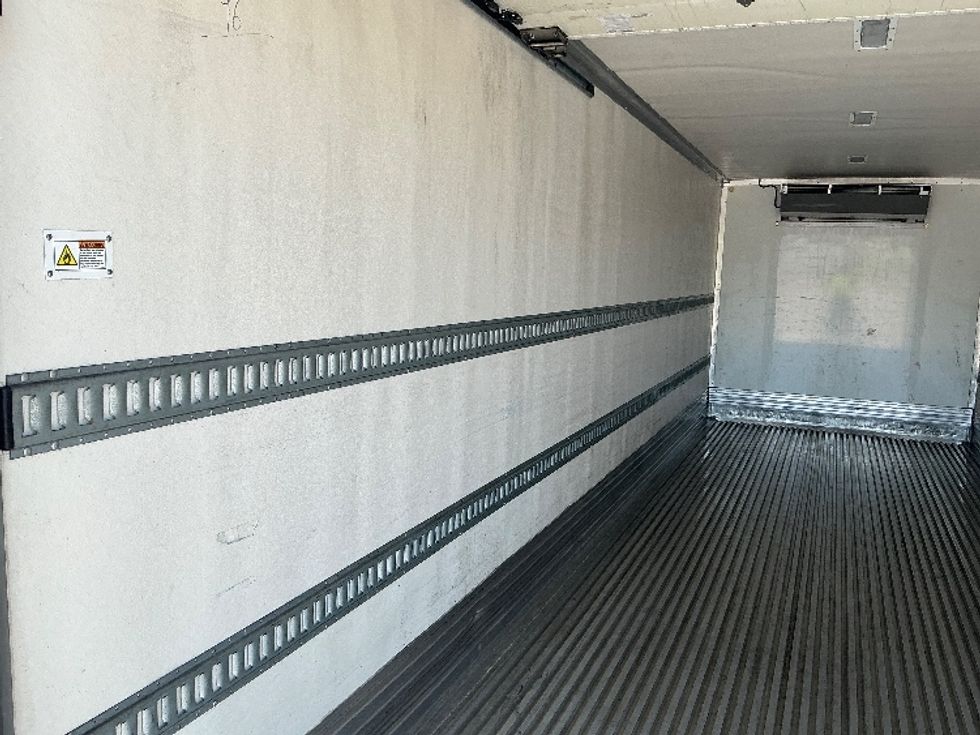 Refrigerated Truck-Light and Medium Duty Trucks-International-2020-MV607-Wilkes Barre-PA-110,484\n\t\tmiles-$ 61,000 - Image 11