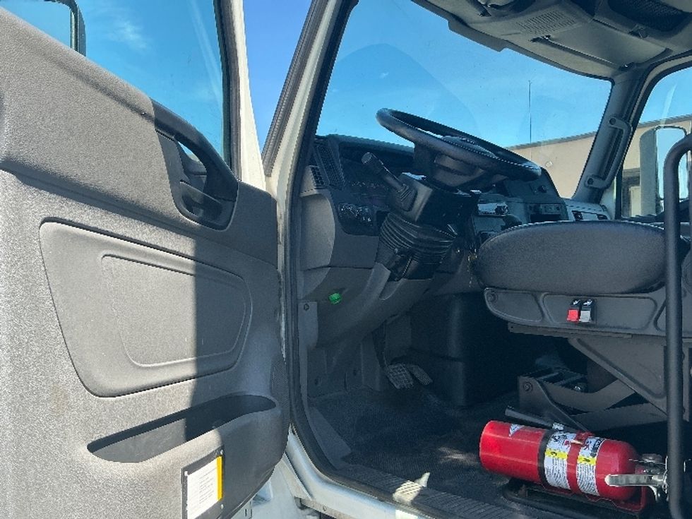 Refrigerated Truck-Light and Medium Duty Trucks-International-2020-MV607-Wilkes Barre-PA-110,484\n\t\tmiles-$ 61,000 - Image 16