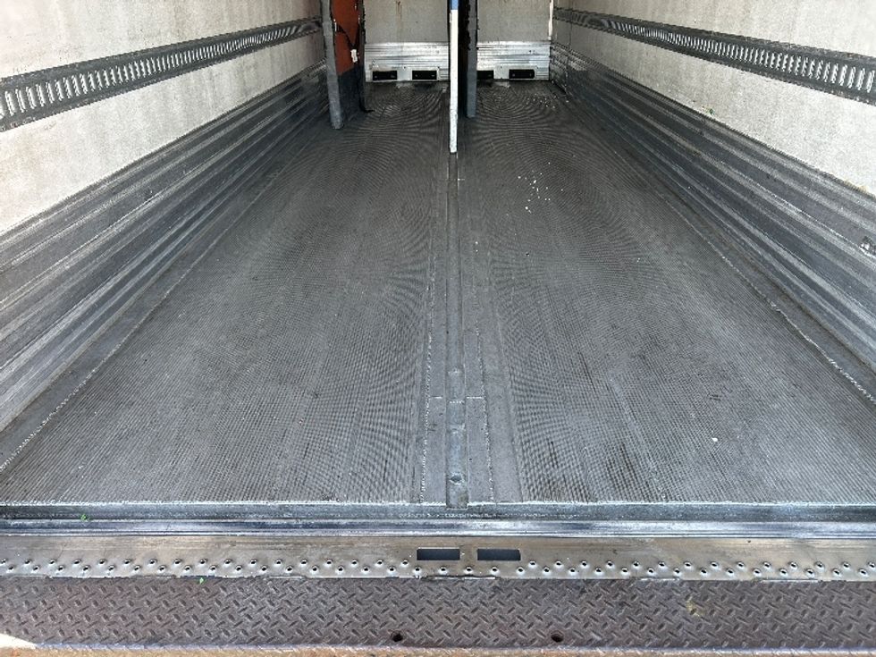 Refrigerated Truck-Light and Medium Duty Trucks-International-2020-MV607-Wilkes Barre-PA-270,456\n\t\tmiles-$ 28,500 - Image 10