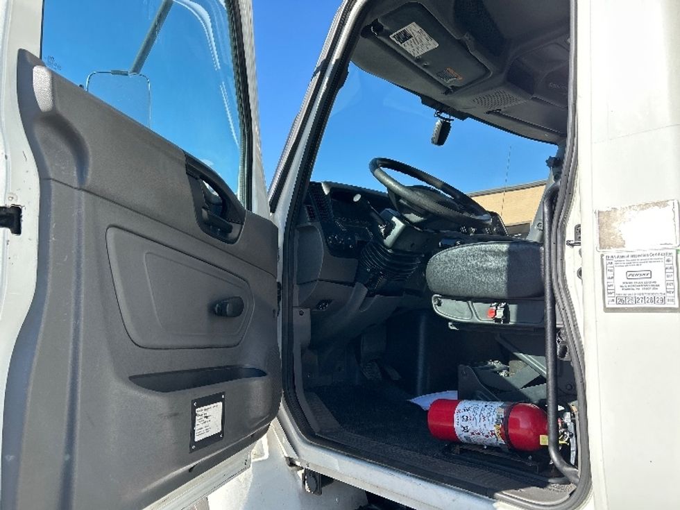 Refrigerated Truck-Light and Medium Duty Trucks-International-2020-MV607-Wilkes Barre-PA-270,456\n\t\tmiles-$ 28,500 - Image 16