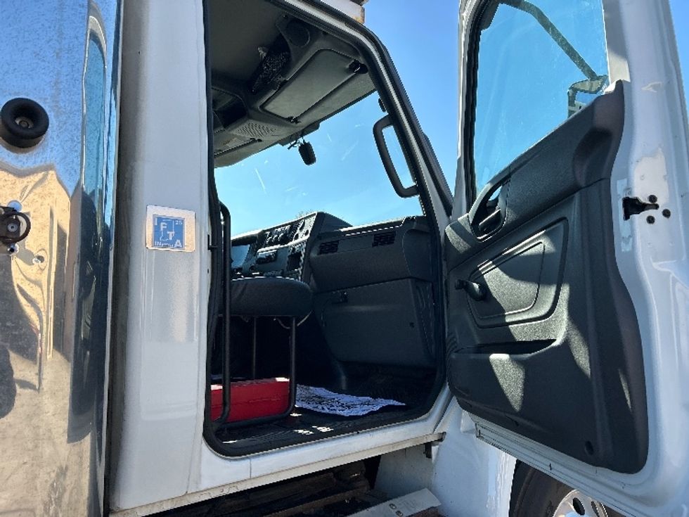Refrigerated Truck-Light and Medium Duty Trucks-International-2020-MV607-Wilkes Barre-PA-270,456\n\t\tmiles-$ 28,500 - Image 20