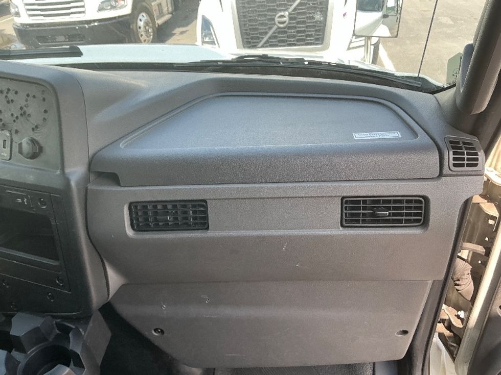 Refrigerated Truck-Light and Medium Duty Trucks-International-2020-MV607-Wilkes Barre-PA-313,216\n\t\tmiles-$ 10,000 - Image 17