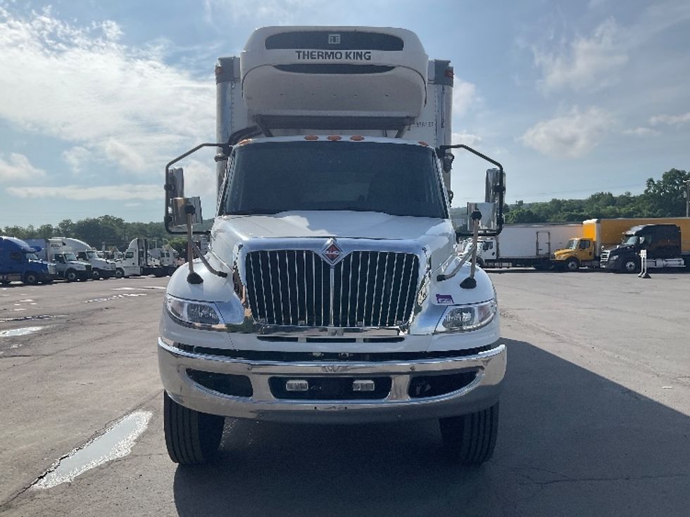 Refrigerated Truck-Light and Medium Duty Trucks-International-2020-MV607-Wilkes Barre-PA-327,533\n\t\tmiles-$ 22,000 - Image 2