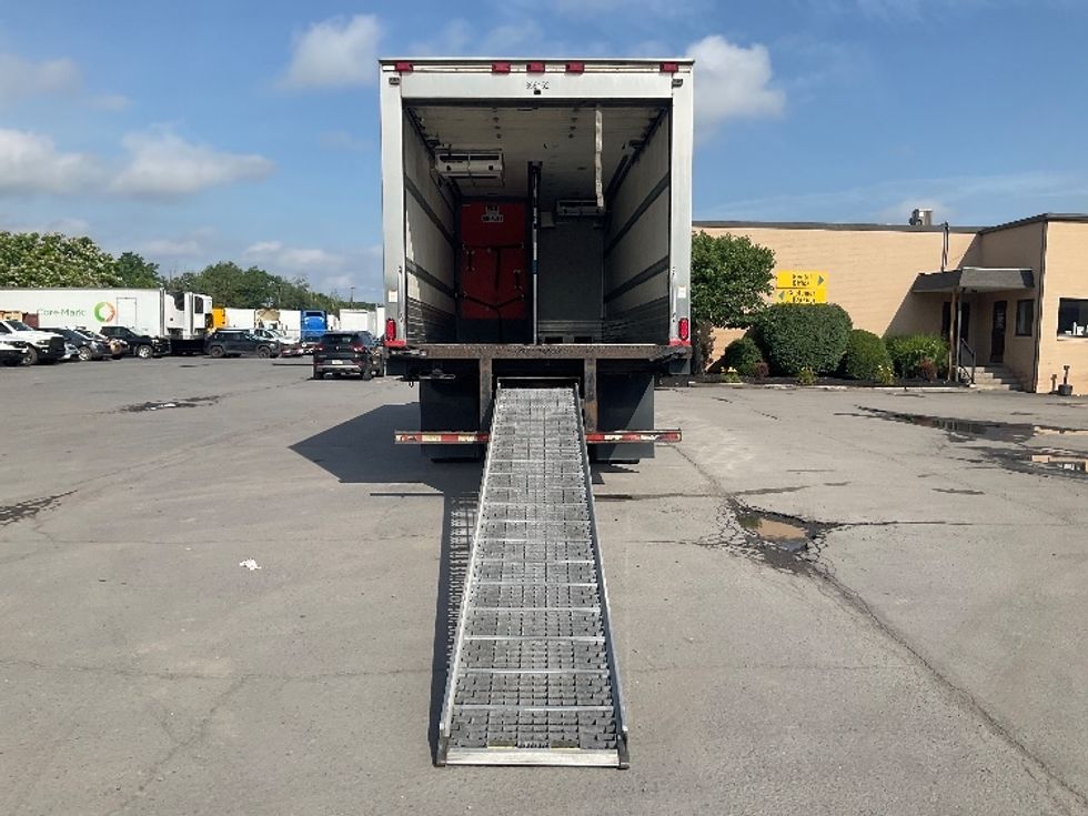Refrigerated Truck-Light and Medium Duty Trucks-International-2020-MV607-Wilkes Barre-PA-327,533\n\t\tmiles-$ 22,000 - Image 9