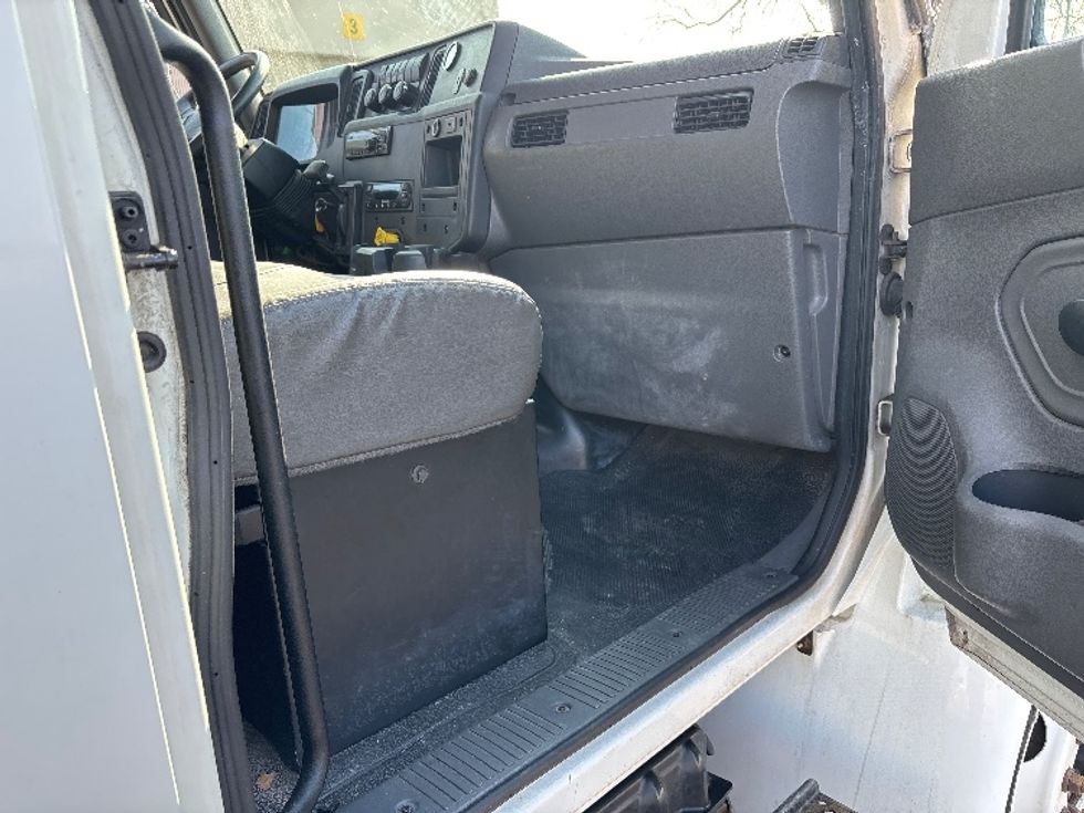 Refrigerated Truck-Light and Medium Duty Trucks-International-2020-MV607LP-Middlefield-OH-174,063\n\t\tmiles-$ 43,250 - Image 20