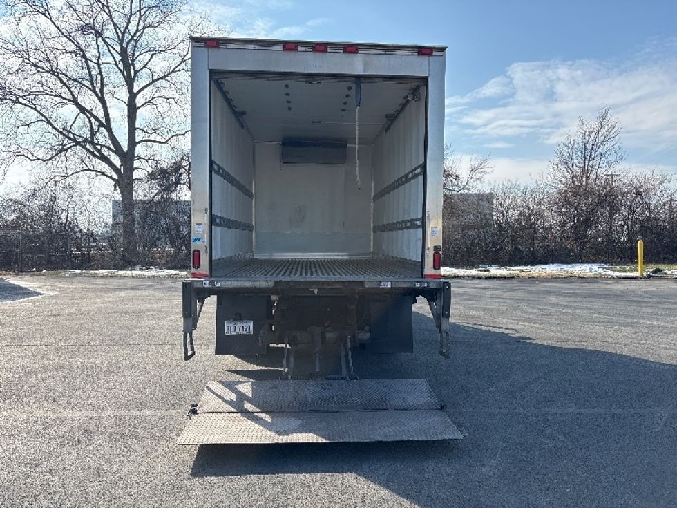 Refrigerated Truck-Light and Medium Duty Trucks-International-2020-MV607LP-Middlefield-OH-174,063\n\t\tmiles-$ 43,250 - Image 9