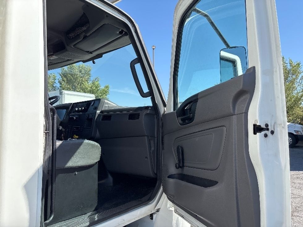Refrigerated Truck-Light and Medium Duty Trucks-International-2020-MV607LP-West Valley City-UT-64,100\n\t\tmiles-$ 62,500 - Image 20