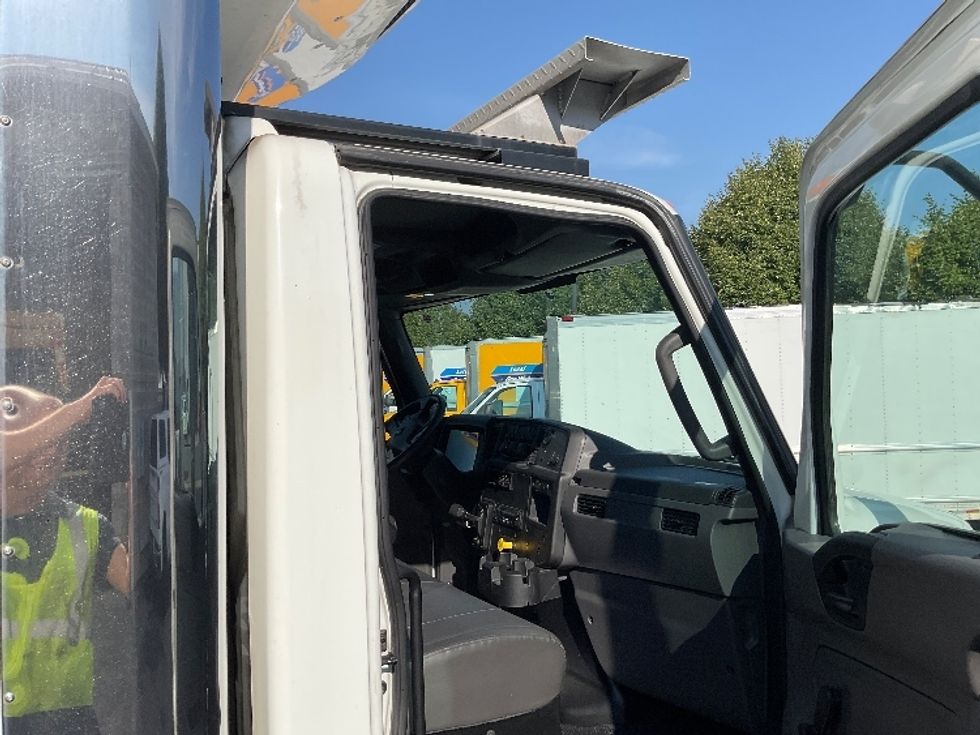 Refrigerated Truck-Light and Medium Duty Trucks-International-2020-MV607LP-West Valley City-UT-69,561\n\t\tmiles-$ 60,500 - Image 20