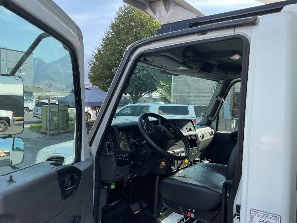 Refrigerated Truck-Light and Medium Duty Trucks-International-2020-MV607LP-West Valley City-UT-69,561\n\t\tmiles-$ 60,500 - Image 16
