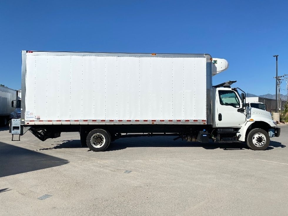 Refrigerated Truck-Light and Medium Duty Trucks-International-2020-MV607LP-West Valley City-UT-70,080\n\t\tmiles-$ 63,250 - Image 15