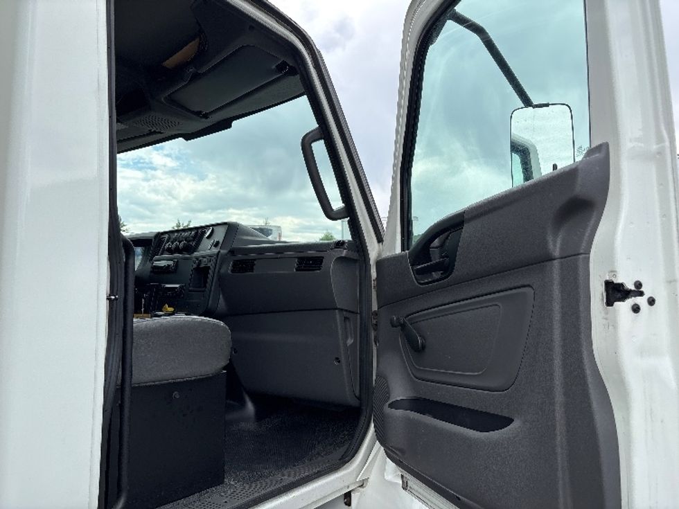Refrigerated Truck-Light and Medium Duty Trucks-International-2020-MV607LP-West Valley City-UT-74,874\n\t\tmiles-$ 62,000 - Image 20