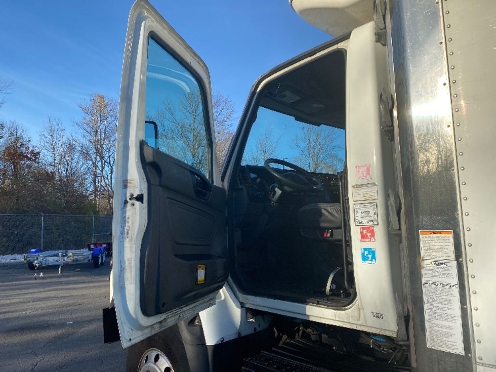Refrigerated Truck-Light and Medium Duty Trucks-International-2021-HV613-Parsippany-NJ-256,986\n\t\tmiles-$ 84,000 - Image 15