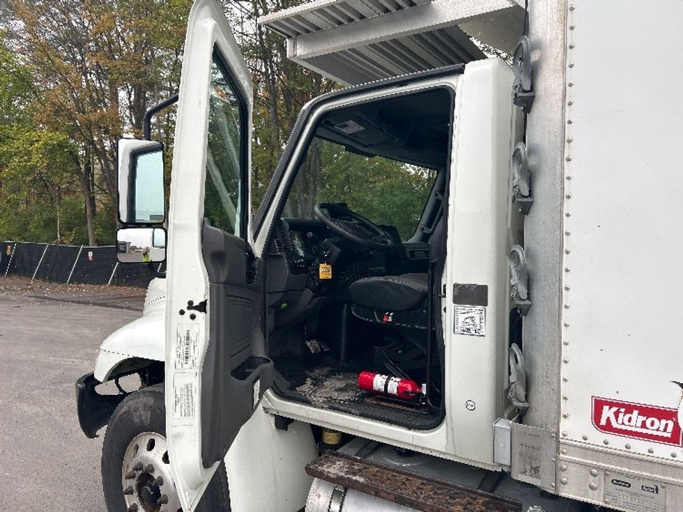 Refrigerated Truck-Light and Medium Duty Trucks-International-2021-MV607-Albany-NY-215,200\n\t\tmiles-$ 37,500 - Image 16